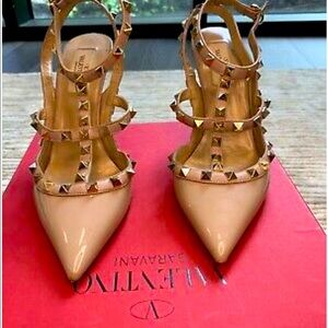 VALENTINO Rockstud Nude Leather Spike Stud Ankle Strap Heels 38 1/2